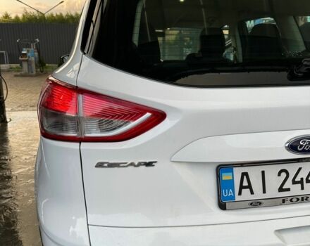 Белый Форд Эскейп, объемом двигателя 2.5 л и пробегом 240 тыс. км за 9800 $, фото 13 на Automoto.ua