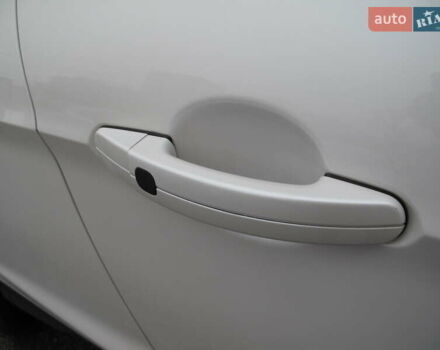 Белый Форд Эскейп, объемом двигателя 2 л и пробегом 117 тыс. км за 14000 $, фото 12 на Automoto.ua