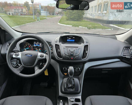 Форд Эскейп 2016 в Жмеренке на Automoto.ua Белый Форд Эскейп, объемом двигателя 2.5 л и пробегом 149 тыс. км за 10980 $, фото 31 на Automoto.ua