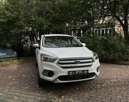 Белый Форд Эскейп, объемом двигателя 2 л и пробегом 64 тыс. км за 14500 $, фото 2 на Automoto.ua