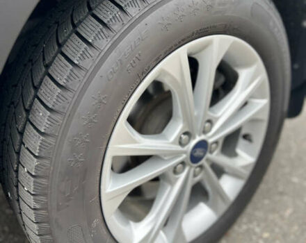 Белый Форд Эскейп, объемом двигателя 1.5 л и пробегом 208 тыс. км за 11899 $, фото 6 на Automoto.ua