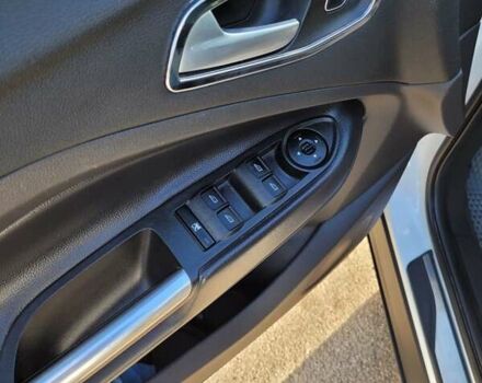 Белый Форд Эскейп, объемом двигателя 1.5 л и пробегом 137 тыс. км за 13700 $, фото 25 на Automoto.ua