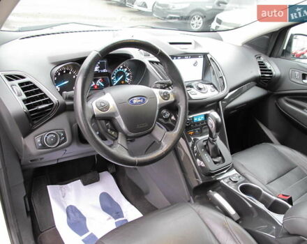 Белый Форд Эскейп, объемом двигателя 2 л и пробегом 117 тыс. км за 14000 $, фото 23 на Automoto.ua