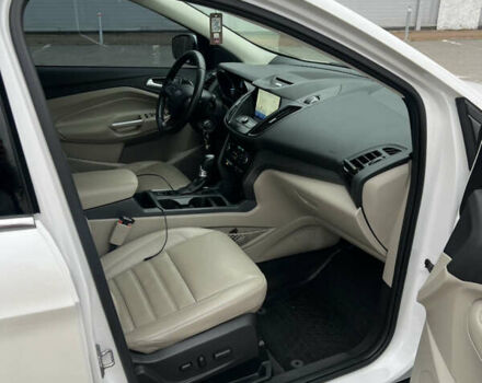 Белый Форд Эскейп, объемом двигателя 1.5 л и пробегом 208 тыс. км за 11899 $, фото 11 на Automoto.ua