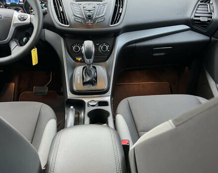 Форд Эскейп 2016 в Жмеренке на Automoto.ua Белый Форд Эскейп, объемом двигателя 2.5 л и пробегом 149 тыс. км за 10980 $, фото 32 на Automoto.ua