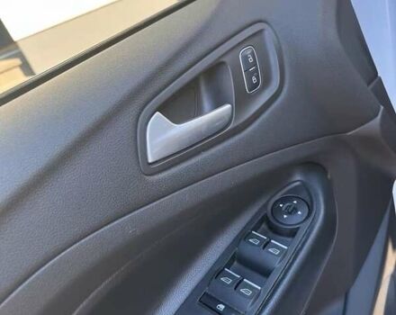 Белый Форд Эскейп, объемом двигателя 1.5 л и пробегом 230 тыс. км за 11960 $, фото 2 на Automoto.ua