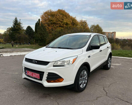 Форд Эскейп 2016 в Жмеренке на Automoto.ua Белый Форд Эскейп, объемом двигателя 2.5 л и пробегом 149 тыс. км за 10980 $, фото 1 на Automoto.ua