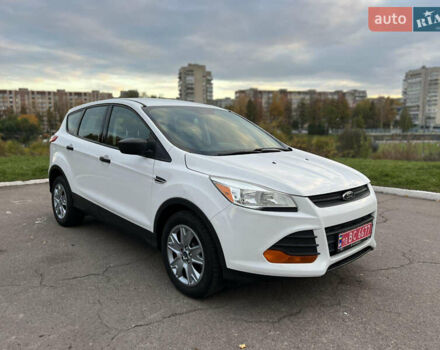 Форд Эскейп 2016 в Жмеренке на Automoto.ua Белый Форд Эскейп, объемом двигателя 2.5 л и пробегом 149 тыс. км за 10980 $, фото 6 на Automoto.ua