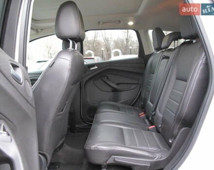 Белый Форд Эскейп, объемом двигателя 2 л и пробегом 117 тыс. км за 14000 $, фото 25 на Automoto.ua