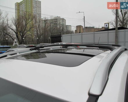 Белый Форд Эскейп, объемом двигателя 2 л и пробегом 117 тыс. км за 14000 $, фото 13 на Automoto.ua