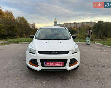 Форд Эскейп 2016 в Жмеренке на Automoto.ua Белый Форд Эскейп, объемом двигателя 2.5 л и пробегом 149 тыс. км за 10980 $, фото 2 на Automoto.ua