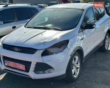 Белый Форд Эскейп, объемом двигателя 1.6 л и пробегом 240 тыс. км за 6400 $, фото 4 на Automoto.ua