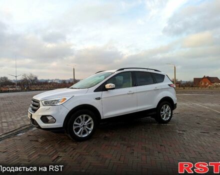 Форд Эскейп 2016 в Харькове на Automoto.ua Белый Форд Эскейп, объемом двигателя 1.5 л и пробегом 178 тыс. км за 11000 $, фото 9 на Automoto.ua