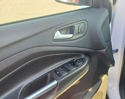 Белый Форд Эскейп, объемом двигателя 1.5 л и пробегом 185 тыс. км за 13500 $, фото 8 на Automoto.ua