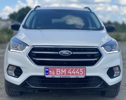 Белый Форд Эскейп, объемом двигателя 1.5 л и пробегом 48 тыс. км за 12800 $, фото 1 на Automoto.ua