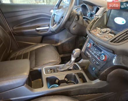 Белый Форд Эскейп, объемом двигателя 2 л и пробегом 180 тыс. км за 12000 $, фото 9 на Automoto.ua