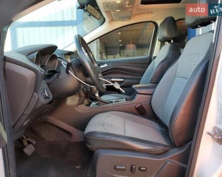 Белый Форд Эскейп, объемом двигателя 0 л и пробегом 153 тыс. км за 1100 $, фото 6 на Automoto.ua