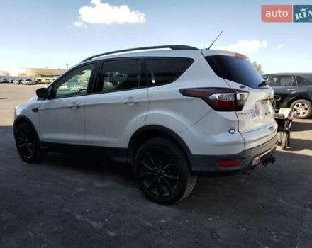 Белый Форд Эскейп, объемом двигателя 0 л и пробегом 153 тыс. км за 1100 $, фото 1 на Automoto.ua