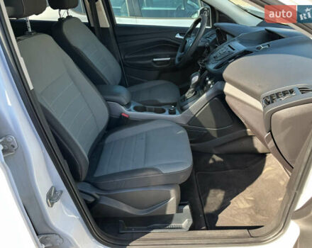 Белый Форд Эскейп, объемом двигателя 1.6 л и пробегом 240 тыс. км за 6400 $, фото 10 на Automoto.ua