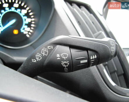 Белый Форд Эскейп, объемом двигателя 2 л и пробегом 117 тыс. км за 14000 $, фото 63 на Automoto.ua