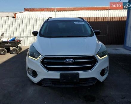Белый Форд Эскейп, объемом двигателя 0 л и пробегом 153 тыс. км за 1100 $, фото 4 на Automoto.ua