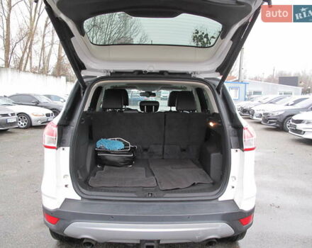 Белый Форд Эскейп, объемом двигателя 2 л и пробегом 117 тыс. км за 14000 $, фото 32 на Automoto.ua