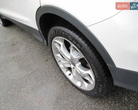 Белый Форд Эскейп, объемом двигателя 2 л и пробегом 117 тыс. км за 14000 $, фото 10 на Automoto.ua