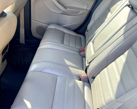 Белый Форд Эскейп, объемом двигателя 2 л и пробегом 178 тыс. км за 14500 $, фото 7 на Automoto.ua