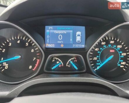 Белый Форд Эскейп, объемом двигателя 2.49 л и пробегом 213 тыс. км за 12900 $, фото 6 на Automoto.ua