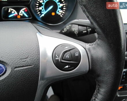 Белый Форд Эскейп, объемом двигателя 2 л и пробегом 117 тыс. км за 14000 $, фото 60 на Automoto.ua