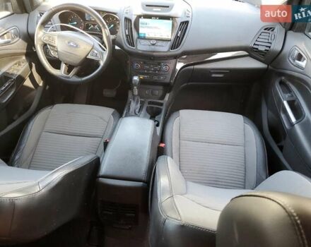 Белый Форд Эскейп, объемом двигателя 0 л и пробегом 153 тыс. км за 1100 $, фото 7 на Automoto.ua