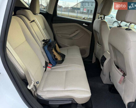 Белый Форд Эскейп, объемом двигателя 1.5 л и пробегом 75 тыс. км за 14100 $, фото 3 на Automoto.ua