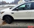 Белый Форд Эскейп, объемом двигателя 2 л и пробегом 137 тыс. км за 14300 $, фото 2 на Automoto.ua
