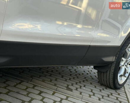 Белый Форд Эскейп, объемом двигателя 2 л и пробегом 161 тыс. км за 11950 $, фото 12 на Automoto.ua