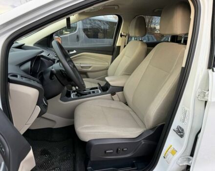 Белый Форд Эскейп, объемом двигателя 0 л и пробегом 87 тыс. км за 14100 $, фото 7 на Automoto.ua