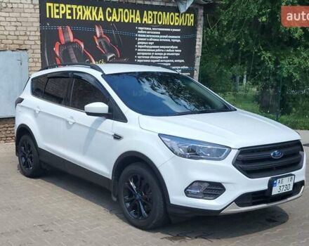 Белый Форд Эскейп, объемом двигателя 1.5 л и пробегом 137 тыс. км за 13700 $, фото 9 на Automoto.ua