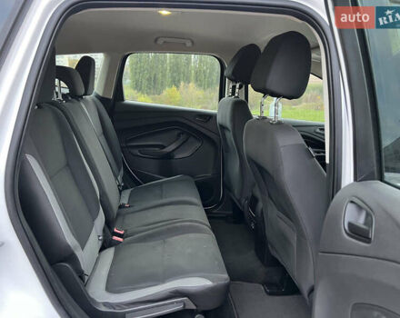 Форд Эскейп 2016 в Жмеренке на Automoto.ua Белый Форд Эскейп, объемом двигателя 2.5 л и пробегом 149 тыс. км за 10980 $, фото 20 на Automoto.ua