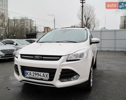 Белый Форд Эскейп, объемом двигателя 2 л и пробегом 117 тыс. км за 14000 $, фото 1 на Automoto.ua
