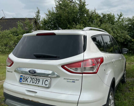Белый Форд Эскейп, объемом двигателя 2 л и пробегом 140 тыс. км за 13500 $, фото 2 на Automoto.ua