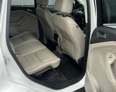 Белый Форд Эскейп, объемом двигателя 1.5 л и пробегом 208 тыс. км за 11899 $, фото 12 на Automoto.ua