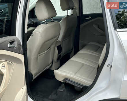 Белый Форд Эскейп, объемом двигателя 2 л и пробегом 217 тыс. км за 11900 $, фото 21 на Automoto.ua