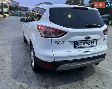Білий Форд Ескейп, об'ємом двигуна 1.6 л та пробігом 183 тис. км за 11300 $, фото 5 на Automoto.ua