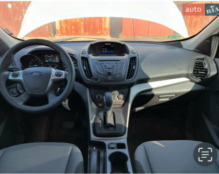 Белый Форд Эскейп, объемом двигателя 1.6 л и пробегом 240 тыс. км за 6400 $, фото 8 на Automoto.ua