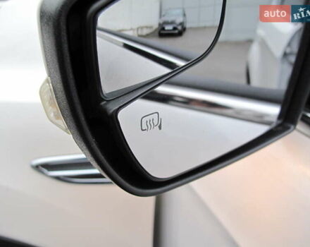 Белый Форд Эскейп, объемом двигателя 2 л и пробегом 117 тыс. км за 14000 $, фото 30 на Automoto.ua