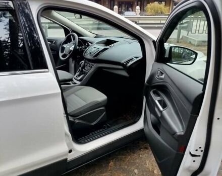 Білий Форд Ескейп, об'ємом двигуна 1.6 л та пробігом 246 тис. км за 9850 $, фото 11 на Automoto.ua