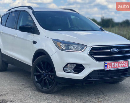 Білий Форд Ескейп, об'ємом двигуна 1.5 л та пробігом 49 тис. км за 12500 $, фото 1 на Automoto.ua