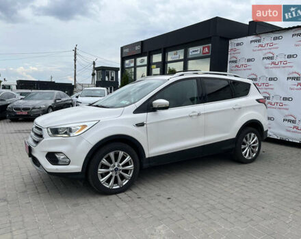 Белый Форд Эскейп, объемом двигателя 1.5 л и пробегом 167 тыс. км за 13350 $, фото 1 на Automoto.ua