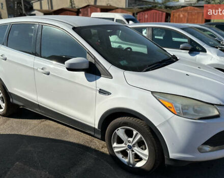 Белый Форд Эскейп, объемом двигателя 1.6 л и пробегом 240 тыс. км за 6400 $, фото 1 на Automoto.ua