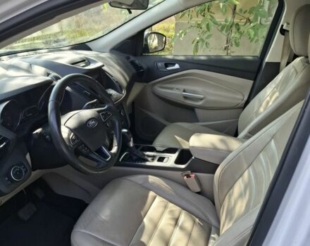 Білий Форд Ескейп, об'ємом двигуна 1.5 л та пробігом 161 тис. км за 10800 $, фото 2 на Automoto.ua