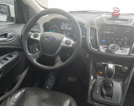 Белый Форд Эскейп, объемом двигателя 2 л и пробегом 131 тыс. км за 10350 $, фото 31 на Automoto.ua